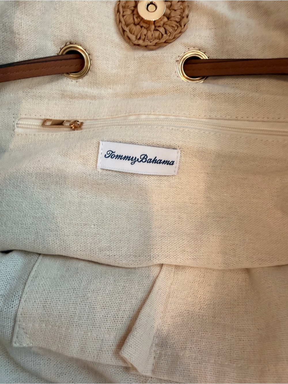 NWT Tommy Bahama Woven Straw Tote in Tan with Brown Leather Handles - Picture 10 of 10